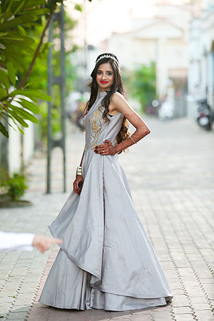 4E5A9655-FULL POSE