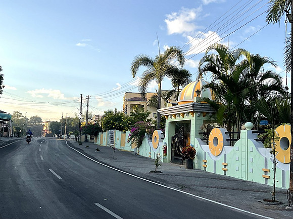 224