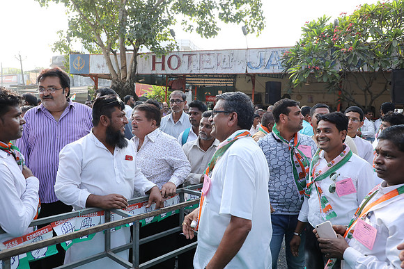 7V9A0409