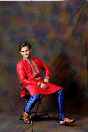 172-FULL POSE