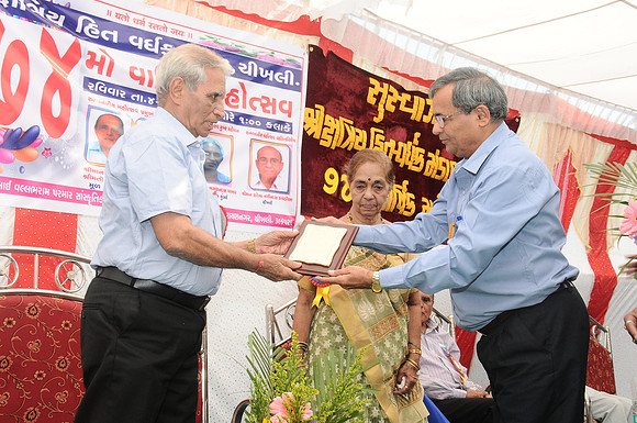 UPS_5664
