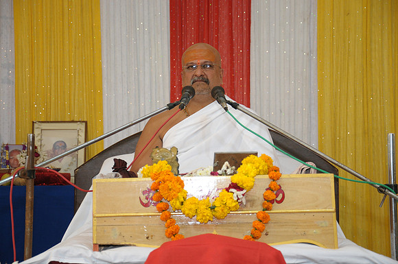 UPS_5725