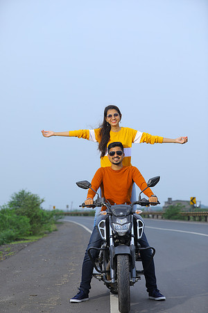 7V9A3431