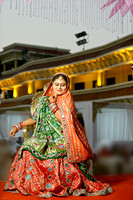 RHT_1418-FULL POSE