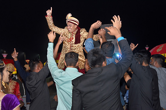 368