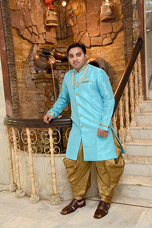 JMK_4444-FULL POSE