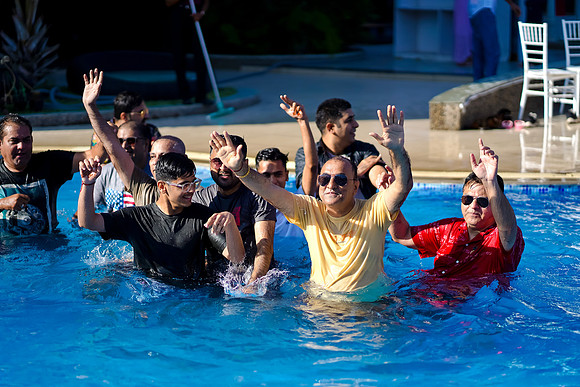 518
