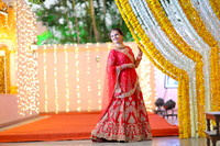 RHT_9539-FULL POSE
