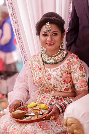678