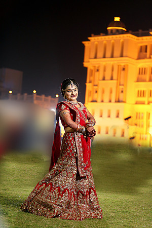 RHT_9885-FULL POSE