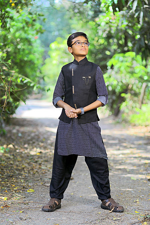 101-FULL POSE